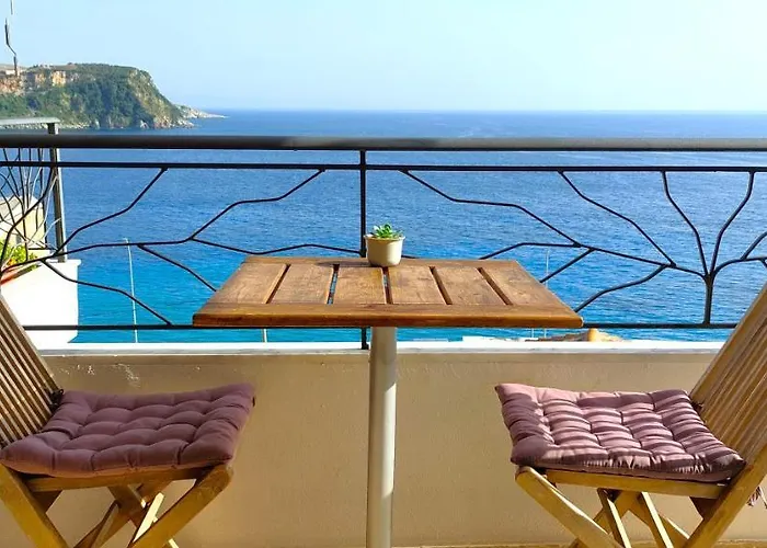 Pensionat Beleri House Himare